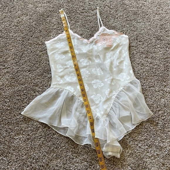 Vintage gold label Victora’s secret bodysuit teddy lingerie size small - Picture 9 of 12